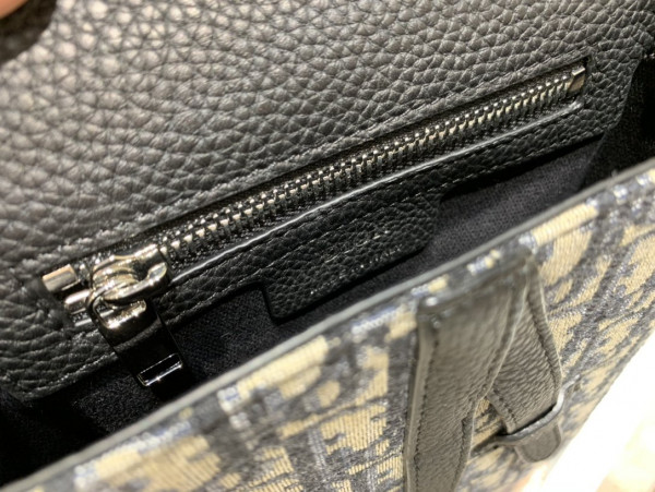 D*or saddle pouch