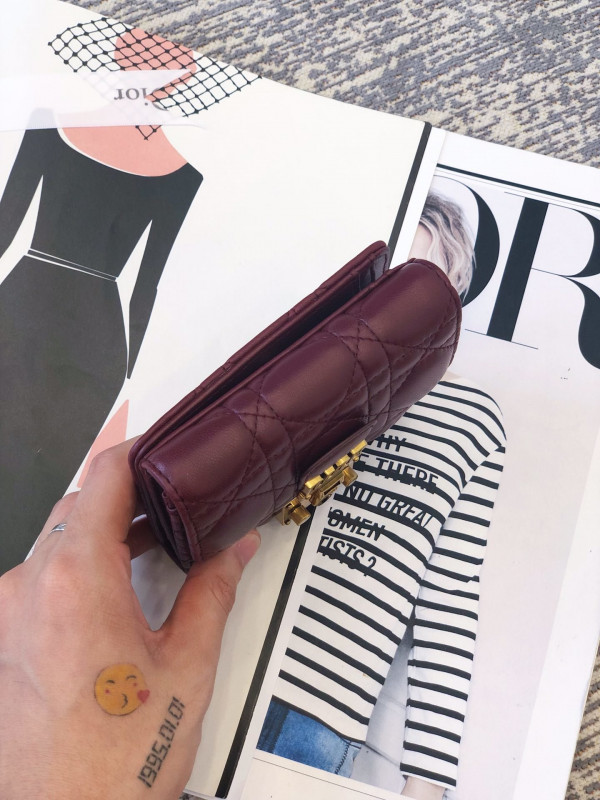 D*oraddict wallet