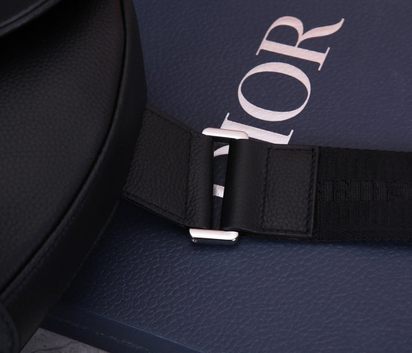 D*or saddle bag