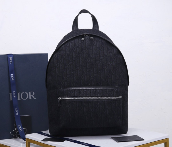D*or backpack