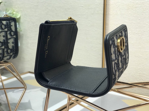 D*or montaigne wallet