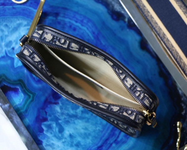 D*or oblique camera bag