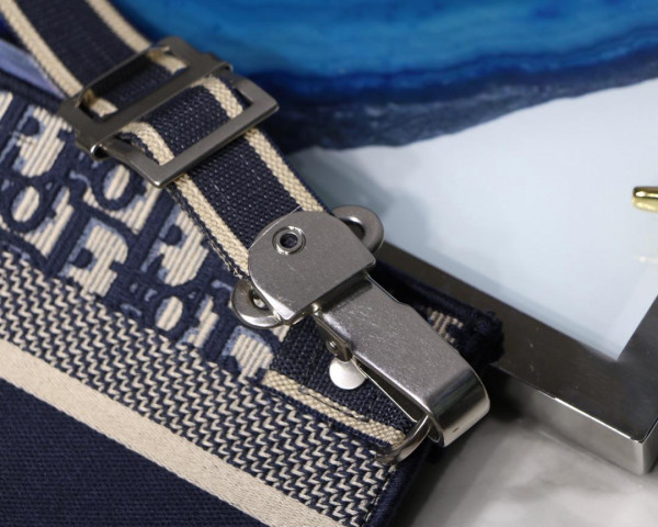 D*or oblique clutch