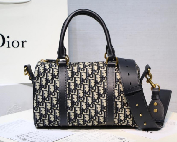 D*or oblique bag