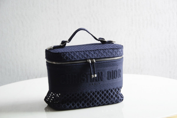 D*or vanity case-24-17-13.5cm