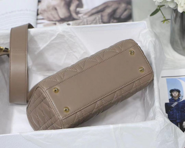 lady D*or small-20-16.5-8cm