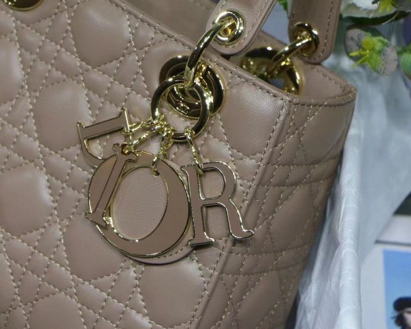 lady D*or small-20-16.5-8cm