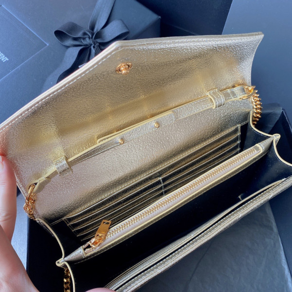 YSL CASSANDRE MATELASSÉ CHAIN WALLET