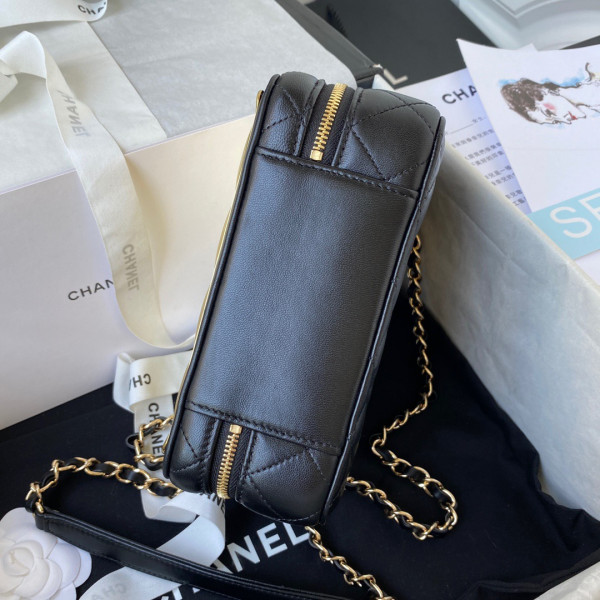 CL VANITY CASE