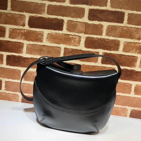 G*u*i arli shoulder bag
