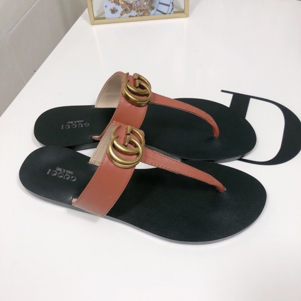 G*u*i leather thong sandal with double g