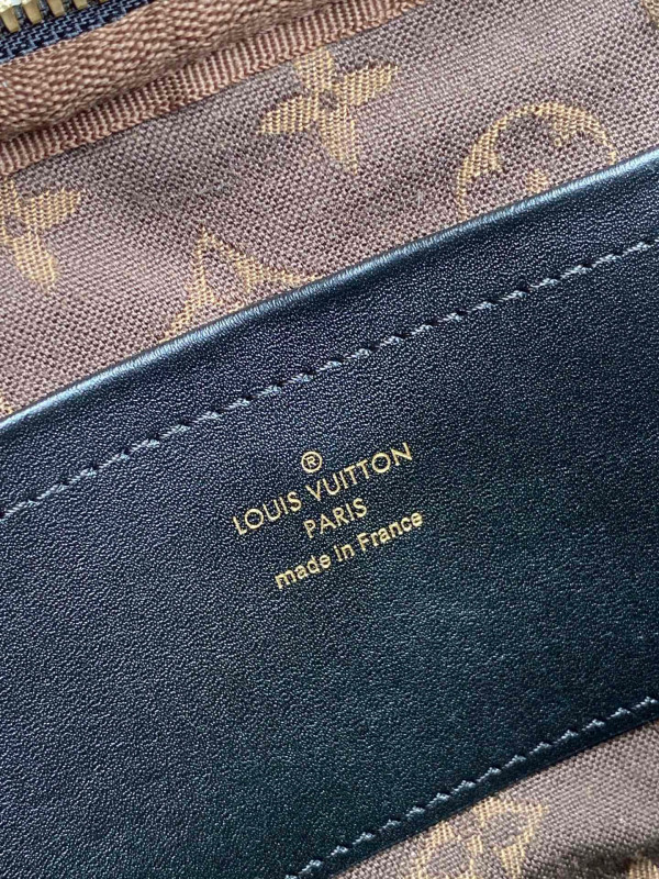 l**is V*t*n utility crossbody