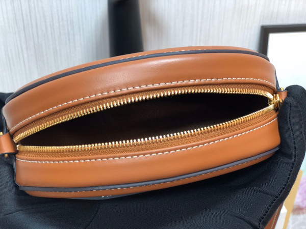 Ce**e crossbody oval purse