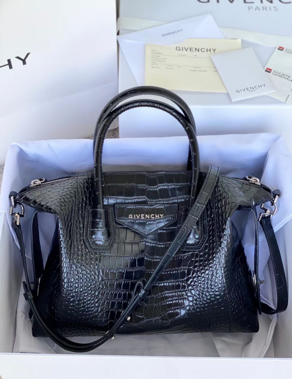 GIVENCHY ANTIGONA SOFT
