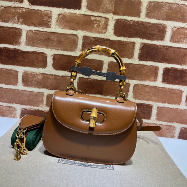 G*u*i small top handle bag with bamboo