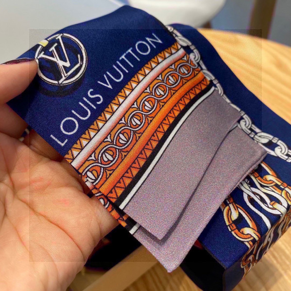 l**is V*t*n bandeau