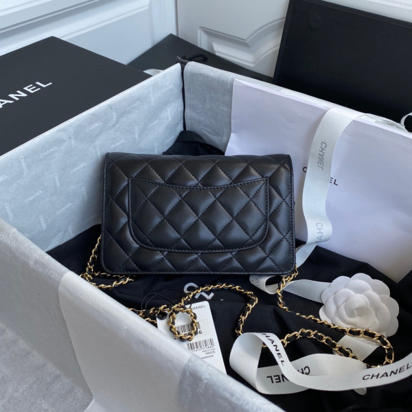 CL CHAIN WALLET LAMBSKIN NEW EDITION