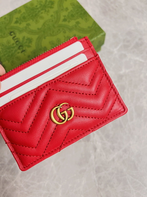 G*u*i gg marmont keychain wallet
