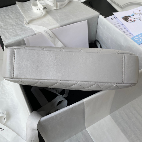 CL BUCKET BAG