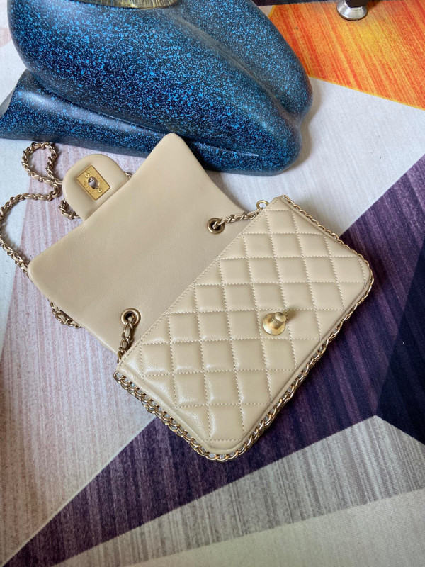 CL FLAP BAG