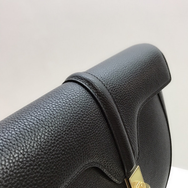 Ce**e besace 16 bag in grained calfskin