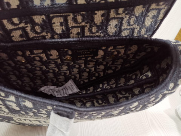 D*or saddle bag