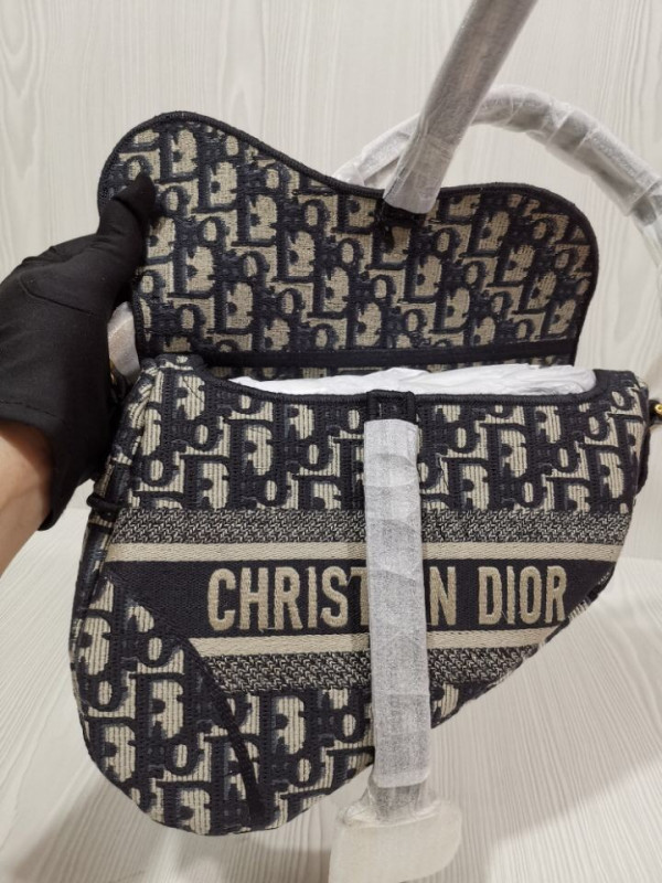 D*or saddle bag