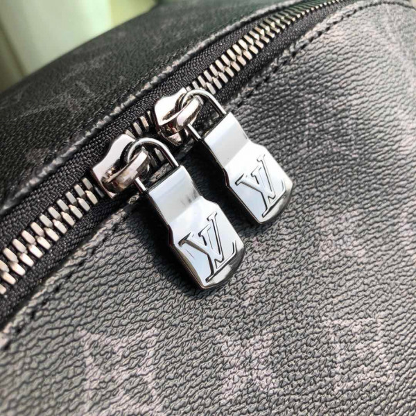 l**is V*t*n discovery backpack pm