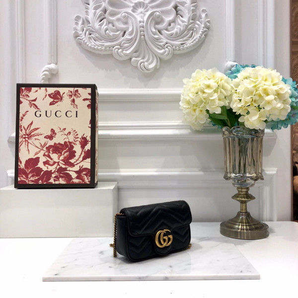 g*u*i gg marmont S*per mini bag