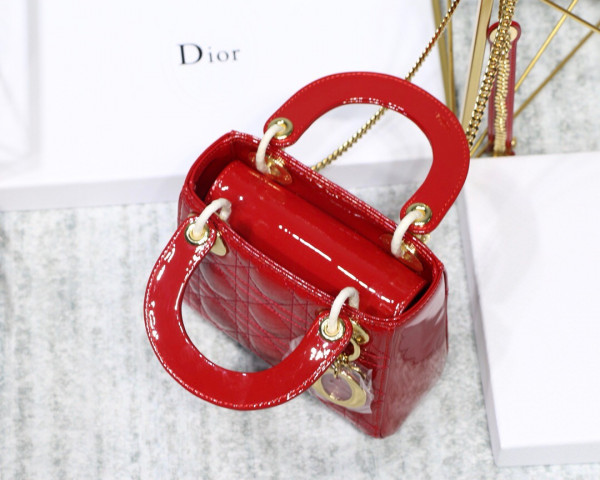 lady D*or mini with cow patent leather