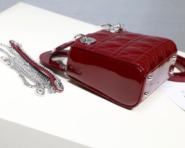 lady D*or mini with cow patent leather