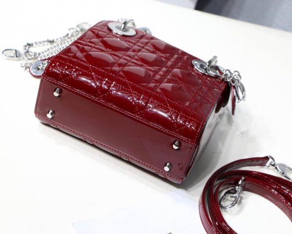lady D*or mini with cow patent leather