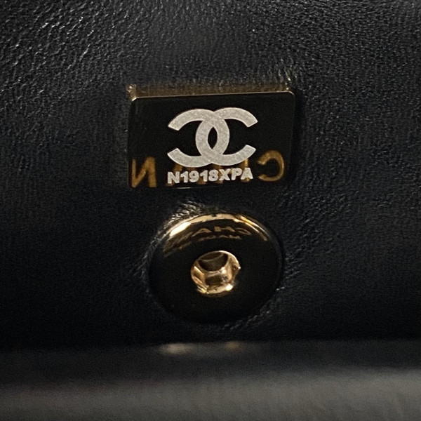 CL HANDLE BAG