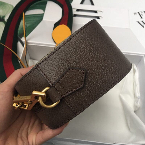 G*u*i gg messenger bag
