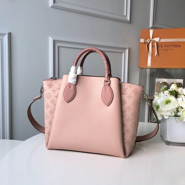 l**is V*t*n haumea bag