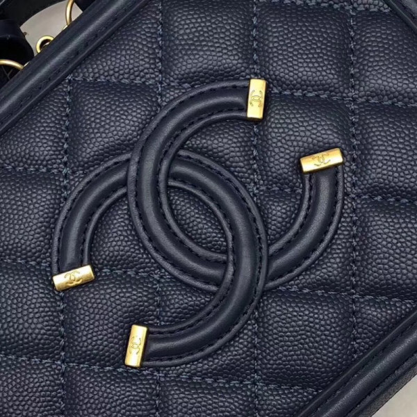 CL VANITY CASE