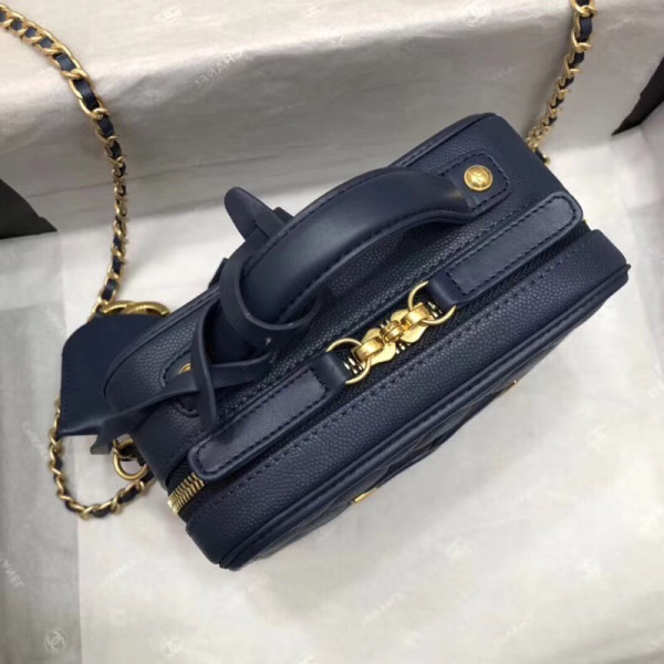 CL VANITY CASE