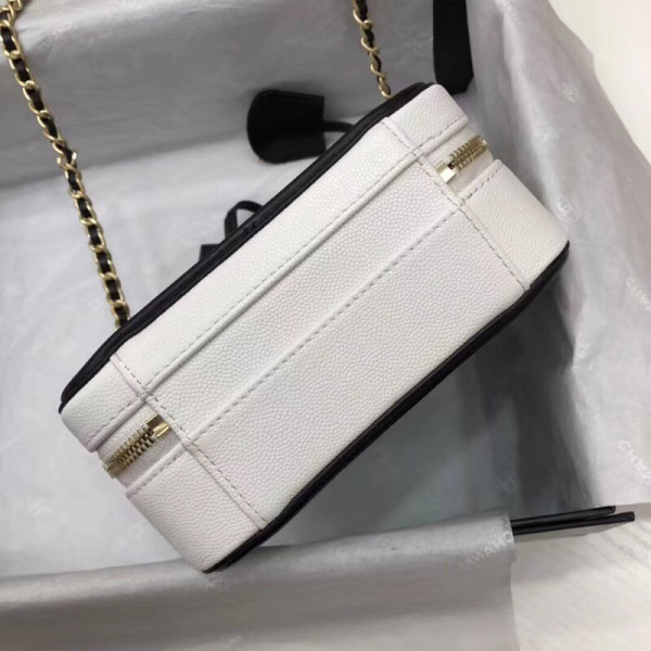 CL VANITY CASE