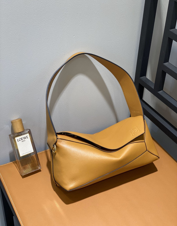LOEWE Puzzle Hobo bag