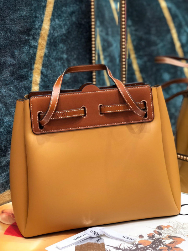 LOEWE LAZO SHOPPER