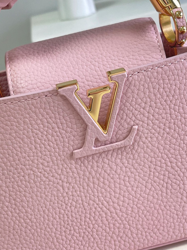 l**is V*t*n capucines mini