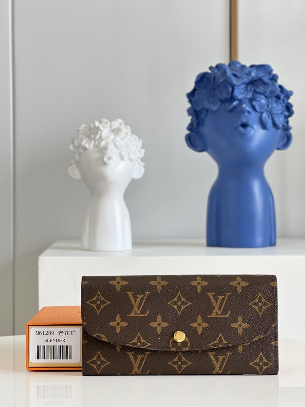 l**is V*t*n emilie wallet