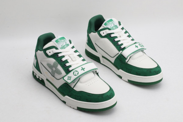 l**is V*t*n trainer sneaker
