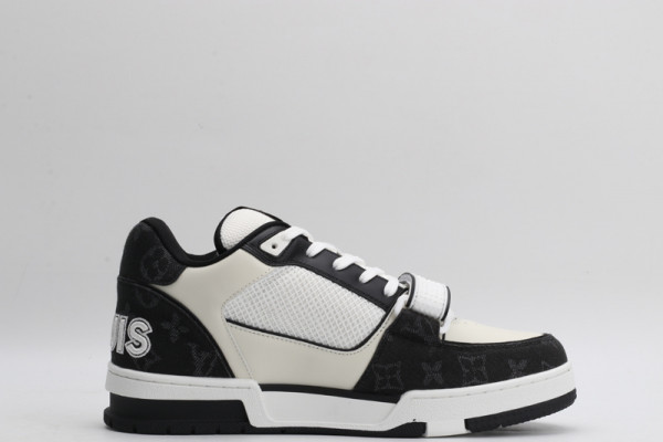 l**is V*t*n trainer sneaker