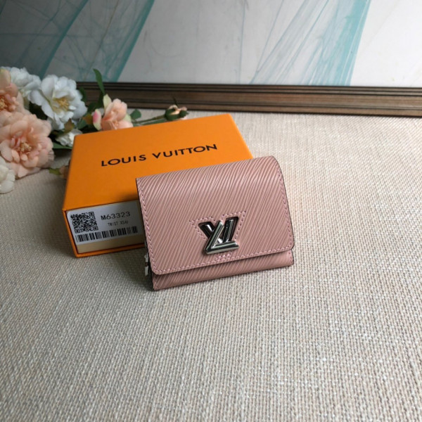 l**is V*t*n twist wallet