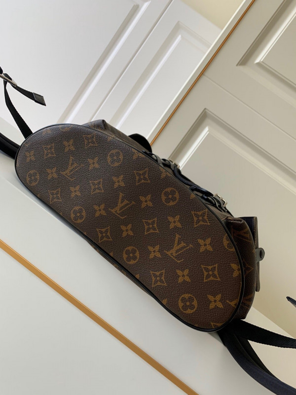l**is V*t*n christopher backpack