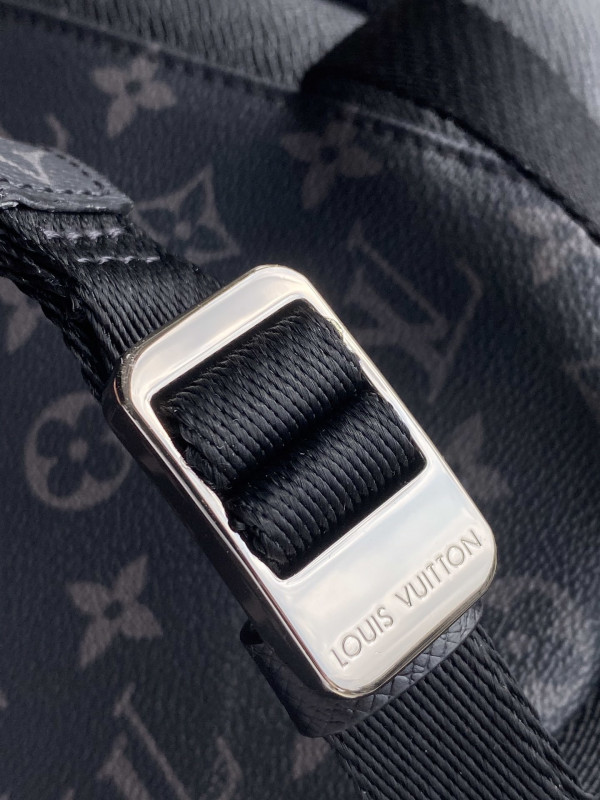 l**is V*t*n outdoor backpack