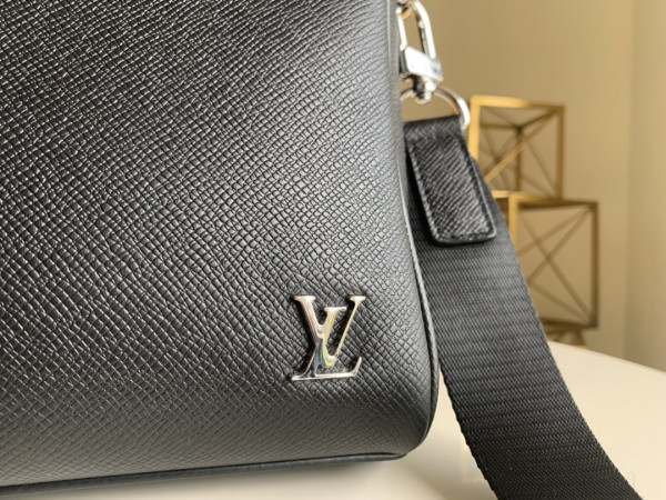 l**is V*t*n alex briefcase