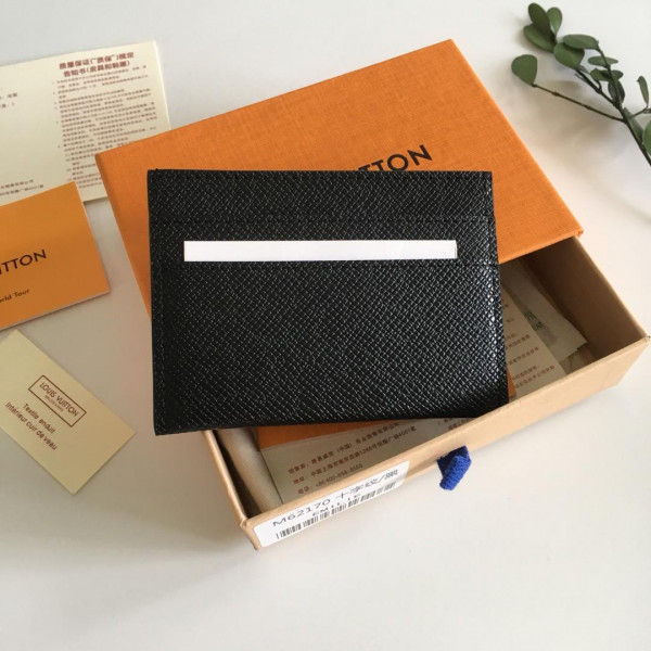 l**is V*t*n bandouliere 50double card holder