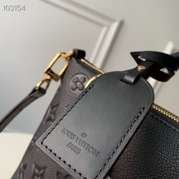 l**is V*t*n v tote mm